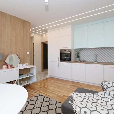Romaszewskiego Zoliborz Bedroom Pokoj Metro Warsaw Ngoại thất bức ảnh