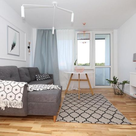 Romaszewskiego Zoliborz Bedroom Pokoj Metro Warsaw Ngoại thất bức ảnh