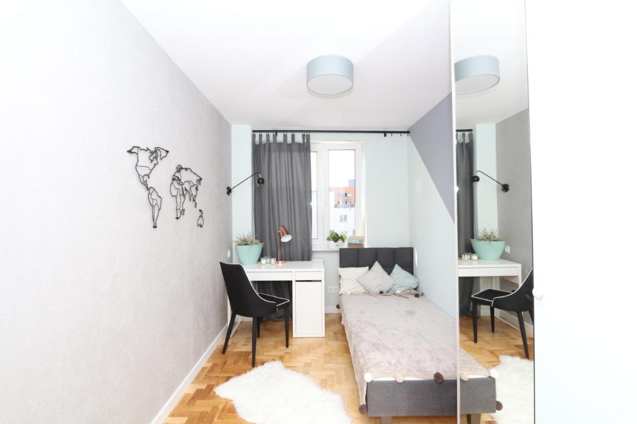 Romaszewskiego Zoliborz Bedroom Pokoj Metro Warsaw Ngoại thất bức ảnh